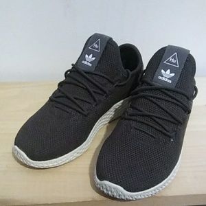 Addidas Pharrell Williams Boys Sneakers